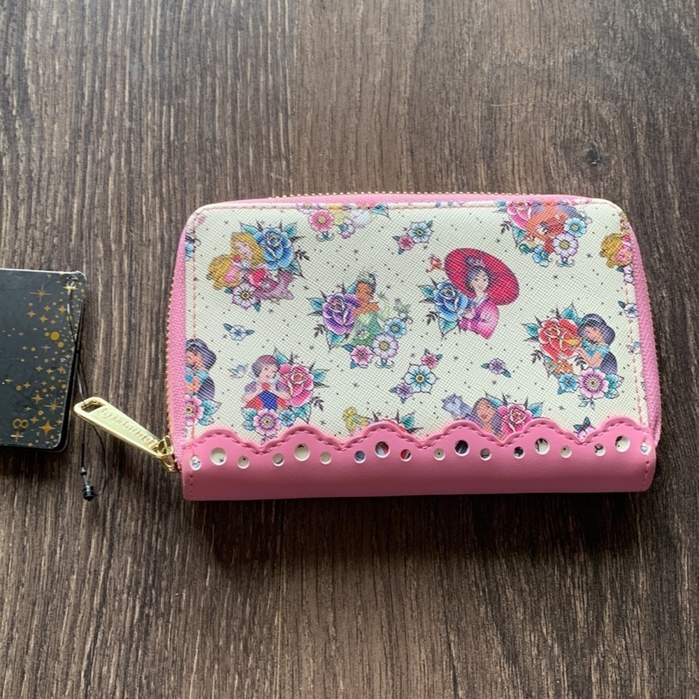 NWT Loungefly Disney Princess Wallet - Picture 2 of 3